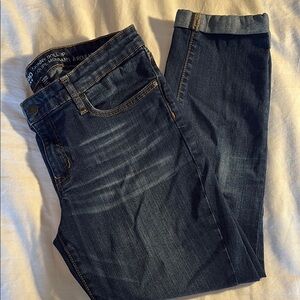 GAP skinny roll up low rise whiskered jeans 1 % spandex EUC